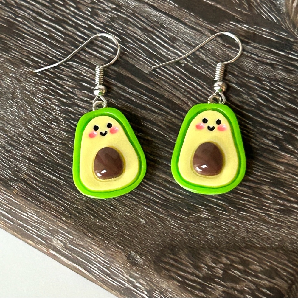 🌸Cute Fun Avacado Lovers Dangle Earrings - Picture 2 of 7
